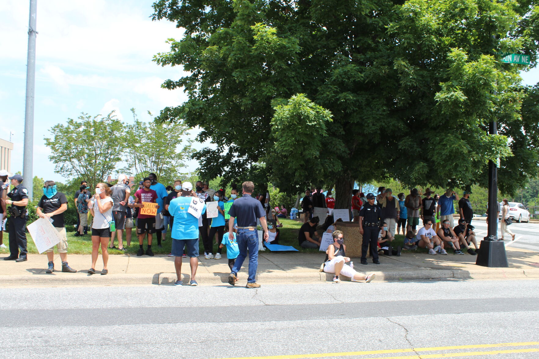 HKY demonstration (10).JPG